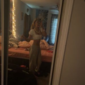 Meet your Posher, Sarina